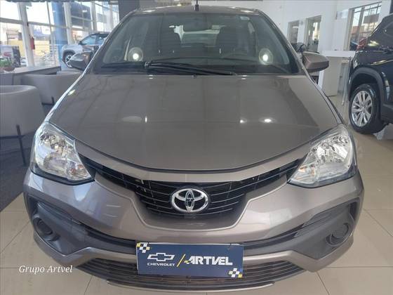 TOYOTA ETIOS 1.3 X 16V FLEX 4P AUTOMÁTICO TOYOTA ETIOS 1.3 X 16V FLEX 4P AUTOMÁTICO